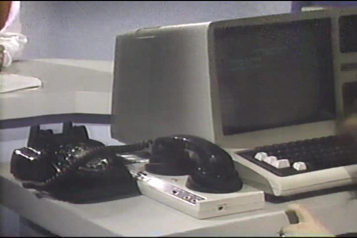 Danielle Shaw présente OCTOPUS, reportage de 1985